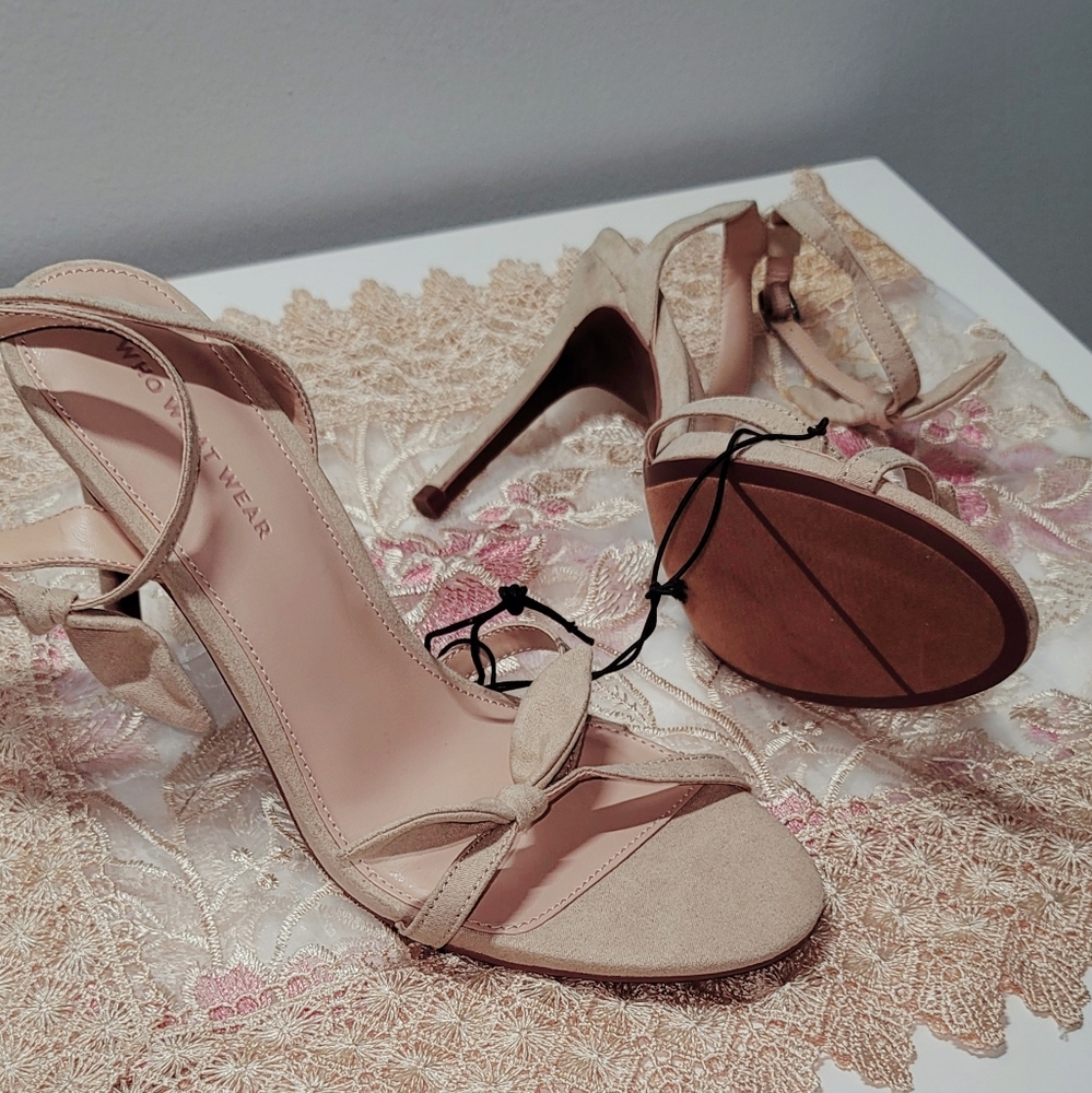 Super Cute Nude Heels